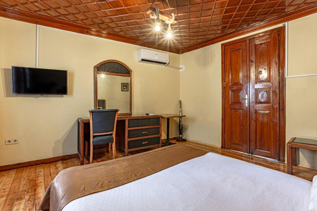 Sari Konak Antalya Bagian luar foto