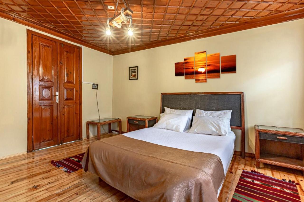 Sari Konak Antalya Bagian luar foto