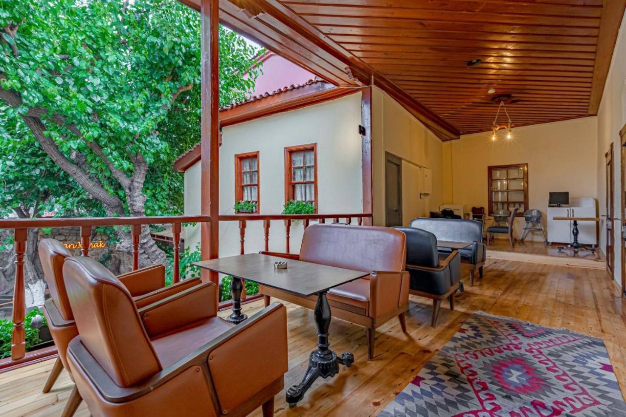 Sari Konak Antalya Bagian luar foto